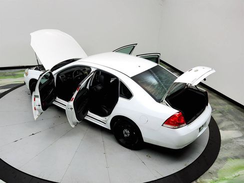 Used 2014 Chevrolet Impala Police FWD image 33