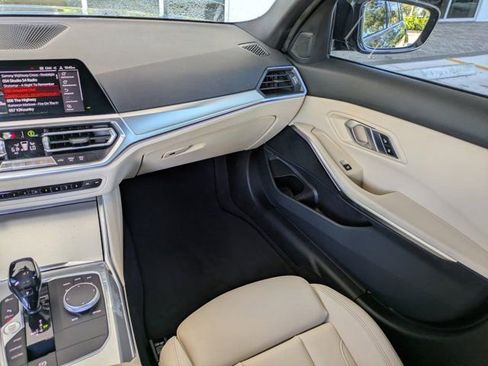 Used 2021 BMW 330i Sedan w/ Convenience Package image 15