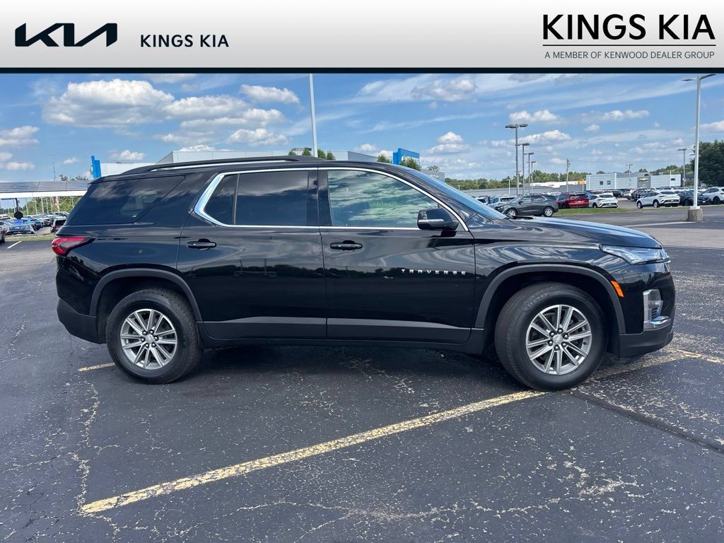 Used 2024 Chevrolet Traverse LT AWD/4WD image 5