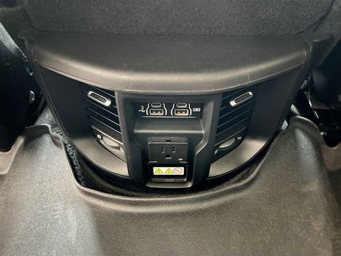 Used 2020 RAM 2500 Laramie w/ Chrome Appearance Group AWD/4WD image 24