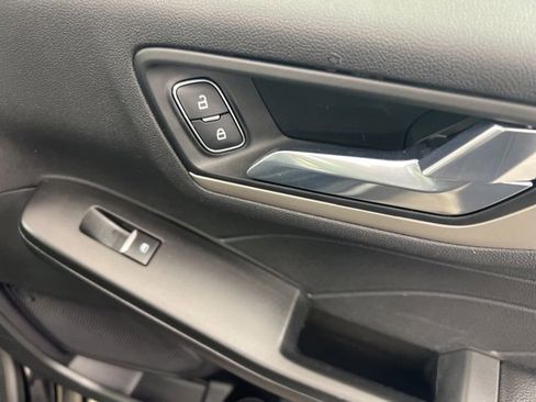 Used 2022 Ford Escape SEL image 24