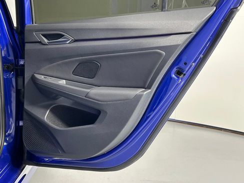 Used 2022 Volkswagen Golf R AWD/4WD image 11
