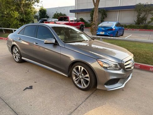 Used 2016 Mercedes-Benz E 350 Sedan image 2