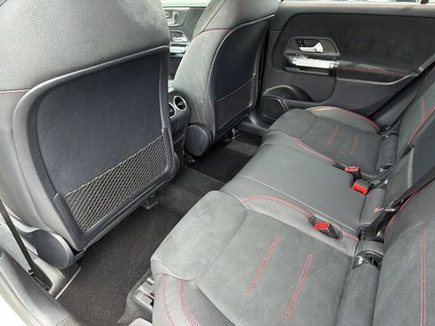 Used 2023 Mercedes-Benz GLB 250 4MATIC image 24