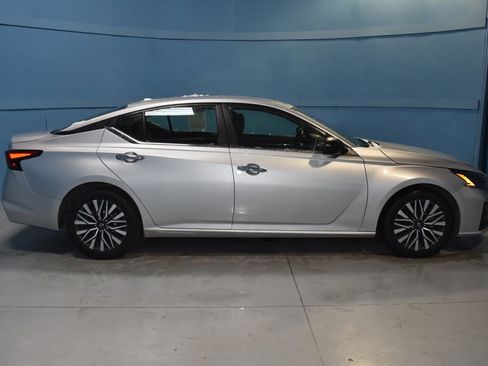 Certified 2024 Nissan Altima 2.5 SV image 20