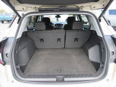 Used 2023 GMC Terrain SLE w/ Driver Convenience Package image 31