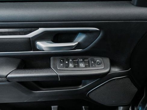 Used 2023 RAM 1500 Big Horn image 12