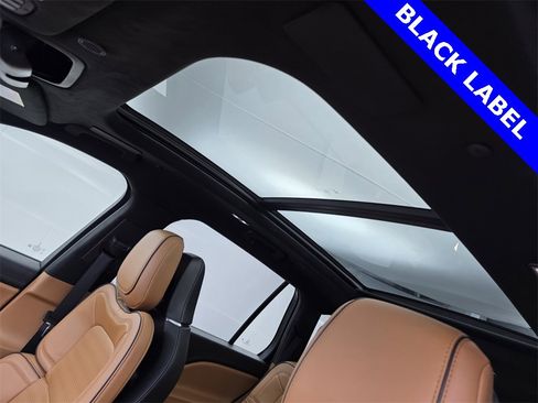 Used 2025 Lincoln Aviator Black Label w/ Jet Appearance Package image 12