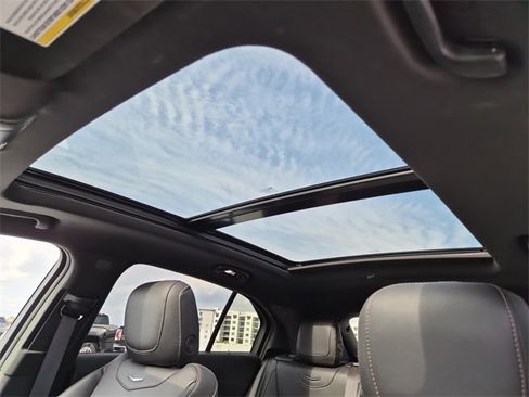 Used 2023 Cadillac XT4 Sport image 18