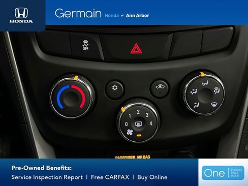 Used 2020 Chevrolet Trax LT w/ LT Convenience Package image 22