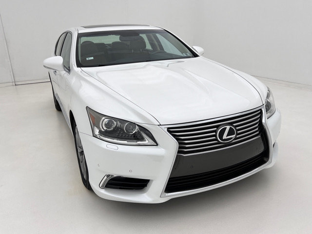 Used 2013 Lexus LS 460 AWD w/ Comfort Pkg image 3
