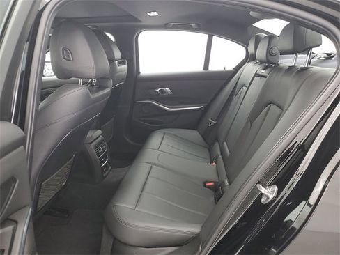 Used 2019 BMW 330i xDrive Sedan w/ Convenience Package image 12
