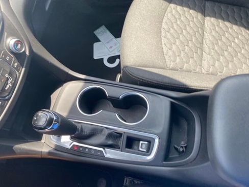 Used 2021 Chevrolet Equinox LT image 23