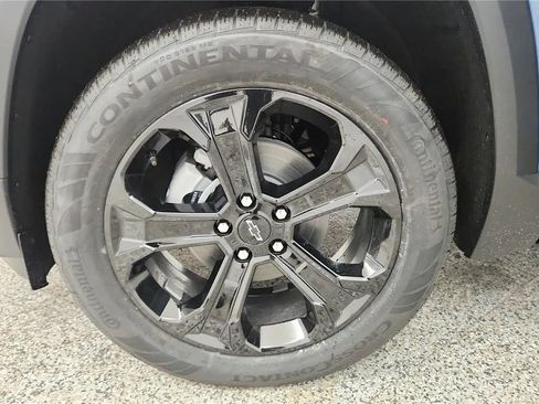 New 2026 Chevrolet Equinox LT w/ Midnight Edition image 13