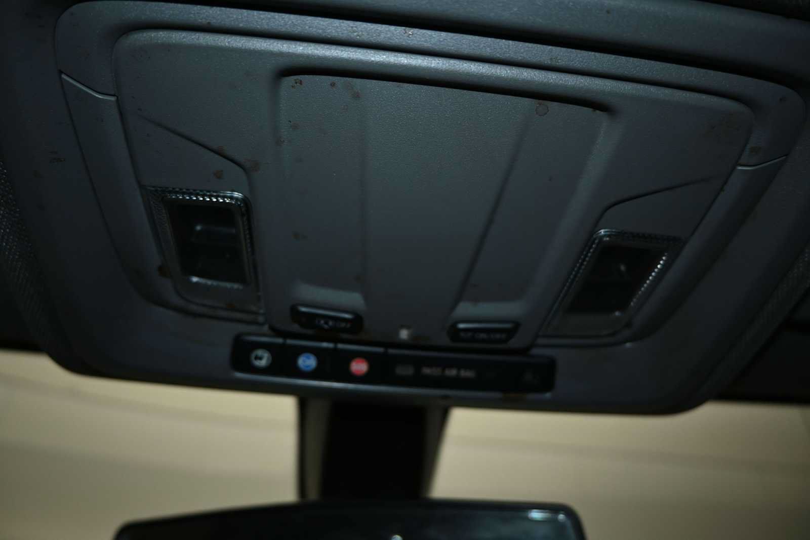 Used 2022 Chevrolet Silverado 1500 Custom AWD/4WD image 16