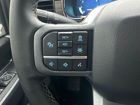 Used 2025 Ford F150 Lariat w/ Equipment Group 501A Mid image 26