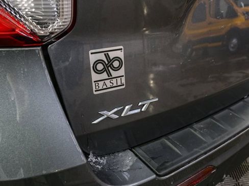 Used 2023 Ford Explorer XLT w/ Equipment Group 202A image 9