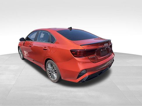 Used 2022 Kia Forte GT-Line w/ GT-Line Premium Package FWD image 4