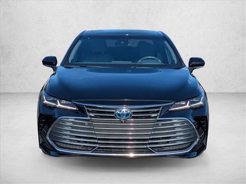 Used 2020 Toyota Avalon Limited w/ Advanced Safety Package FWD image 2