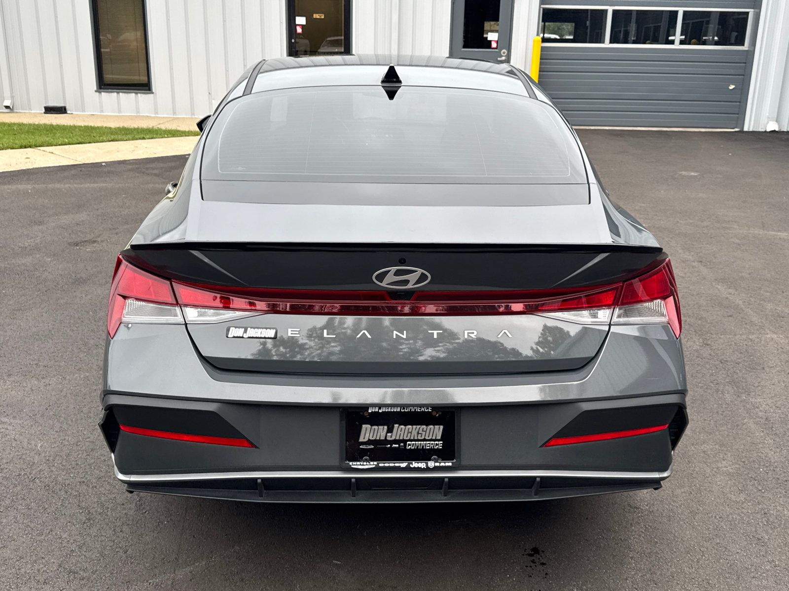 Used 2025 Hyundai Elantra Sport FWD image 6