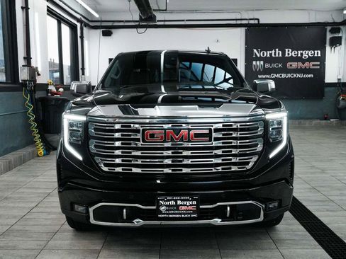 Used 2024 GMC Sierra 1500 Denali w/ Denali Reserve Package AWD/4WD image 2
