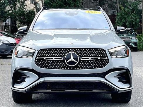 Certified 2024 Mercedes-Benz GLE 450 4MATIC image 2
