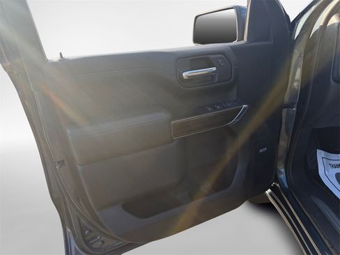 Used 2019 Chevrolet Silverado 1500 RST image 14