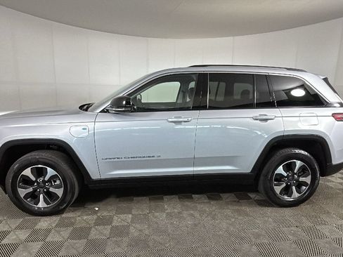 Used 2023 Jeep Grand Cherokee 4WD 4xe w/ Luxury Tech Group II image 7