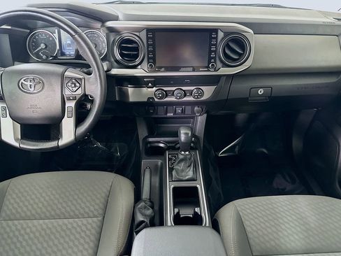 Used 2023 Toyota Tacoma SR5 RWD image 18