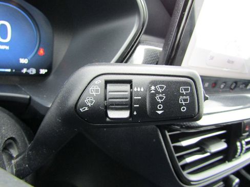 Used 2023 Ford Escape ST-Line Select w/ Tech Pack #2 AWD/4WD image 26