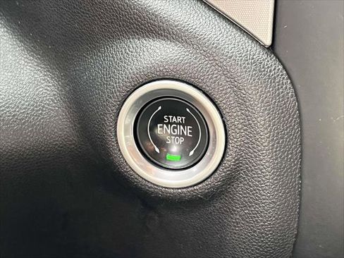 Used 2020 GMC Sierra 1500 Elevation w/ Elevation Value Package image 32