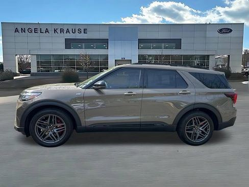 New 2026 Ford Explorer ST-Line RWD image 4