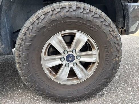Used 2018 Ford F150 XLT RWD image 3
