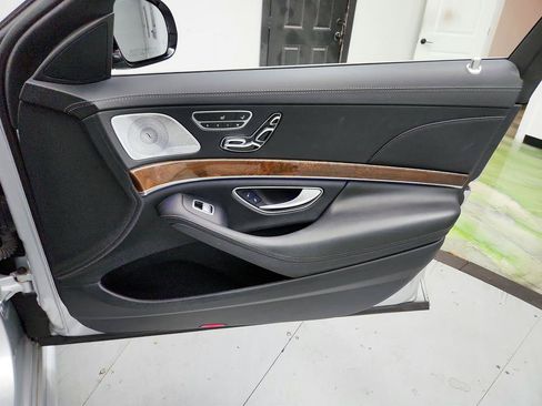 Used 2015 Mercedes-Benz S 550 4MATIC Sedan image 28