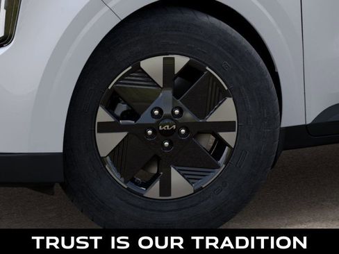 New 2026 Kia Carnival LXS image 9