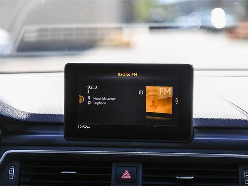 Used 2019 Audi A4 2.0T Premium image 14