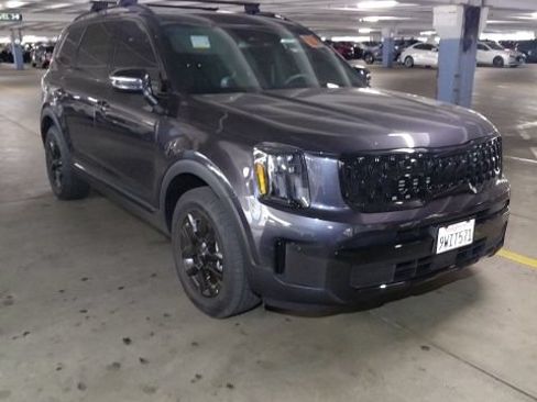 Certified 2025 Kia Telluride AWD image 3