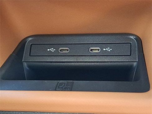 New 2025 Volkswagen ID. Buzz Pro S image 12