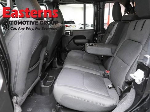 Used 2023 Jeep Wrangler Unlimited w/ Cold Weather Group AWD/4WD image 24