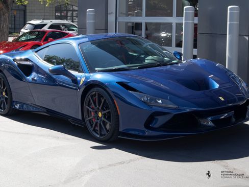 Used 2022 Ferrari F8 Tributo RWD image 9