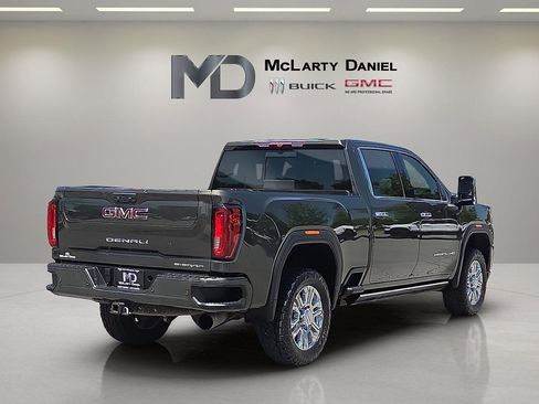 Used 2022 GMC Sierra 2500 Denali AWD/4WD image 5