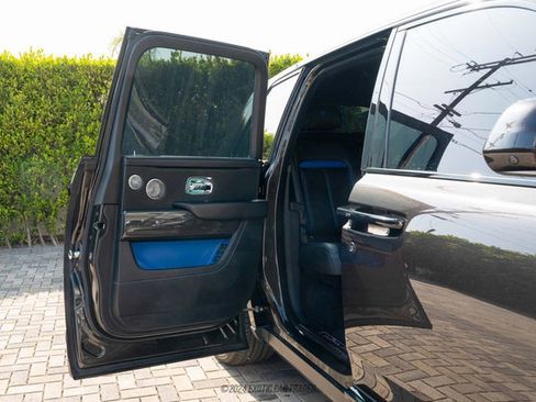 Used 2020 Rolls-Royce Cullinan Black Badge AWD/4WD image 50