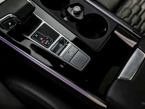 Used 2023 Audi RS 6 w/ Black Optic Package image 69