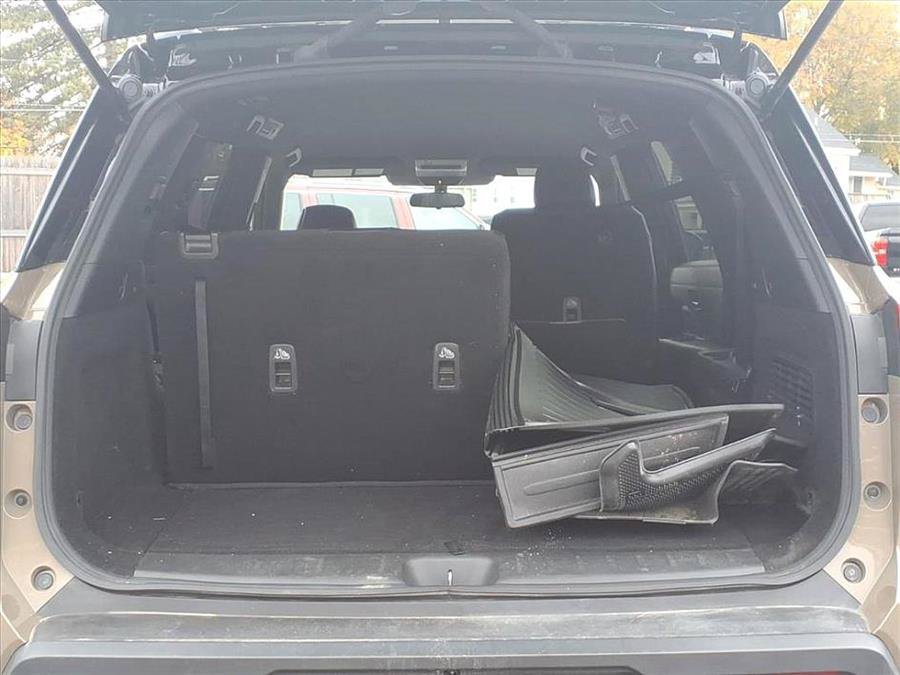 Used 2023 Nissan Pathfinder Rock Creek AWD/4WD image 13
