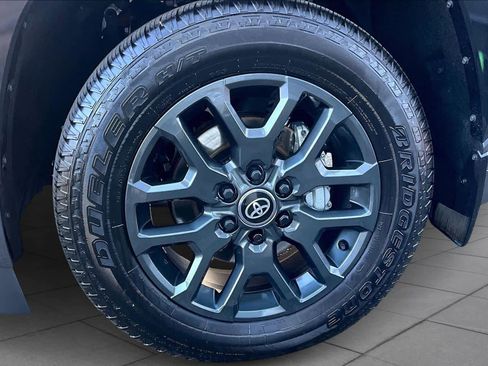 Certified 2025 Toyota Sequoia Platinum image 10