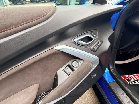 Used 2018 Chevrolet Camaro ZL1 RWD image 18