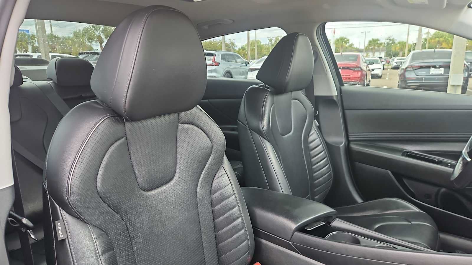 Used 2024 Hyundai Elantra Limited FWD image 26
