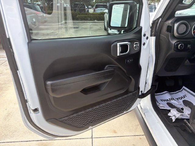 Used 2023 Jeep Wrangler Unlimited Sport AWD/4WD image 10