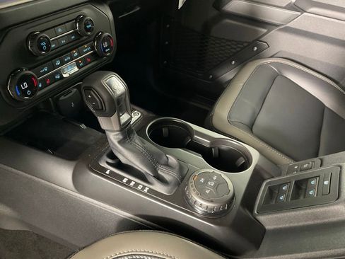 New 2026 Ford Bronco Outer Banks AWD/4WD image 19