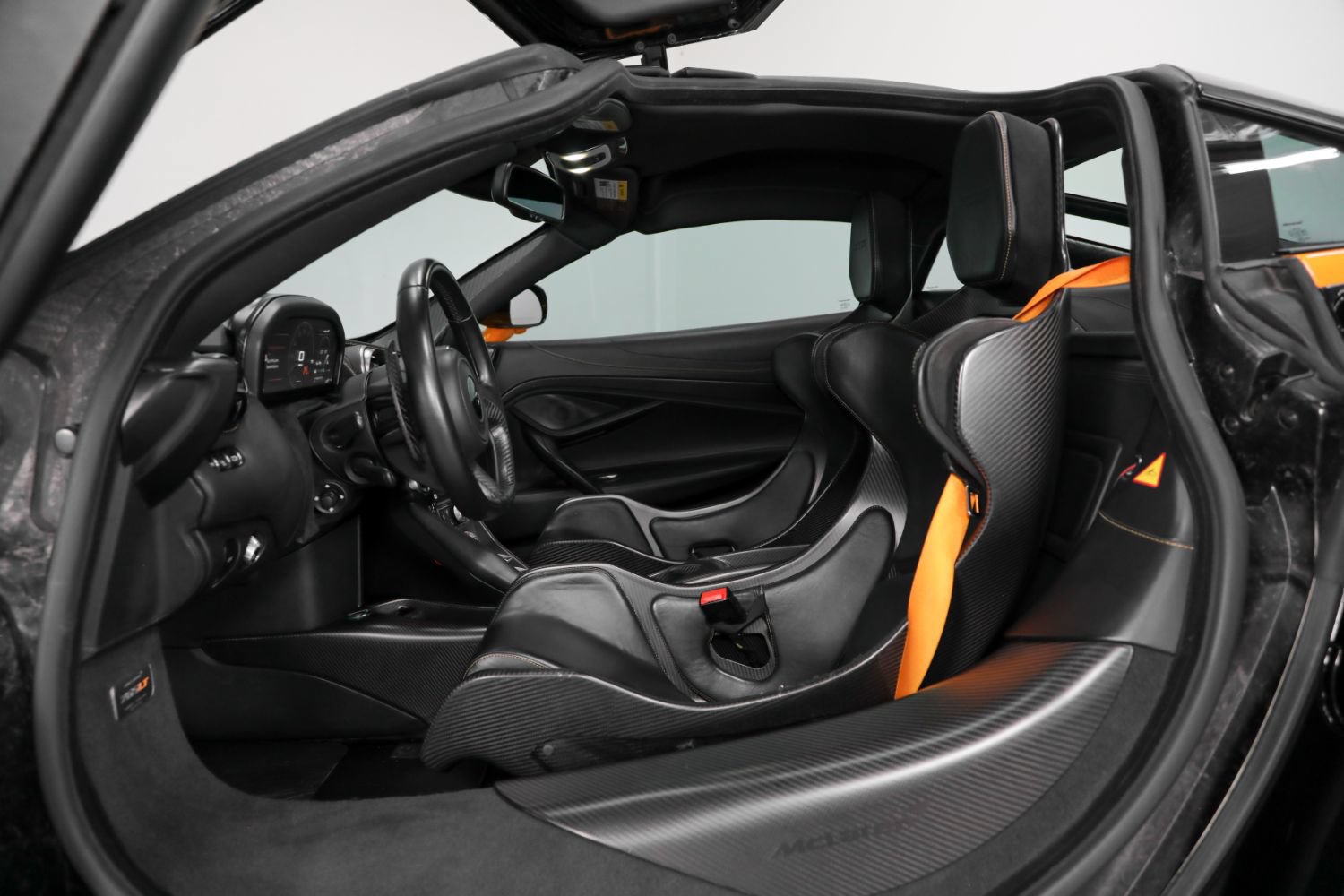 Used 2021 McLaren 765LT RWD image 45